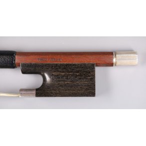 S�lvmonteret bratschbue<br>Finkel Atelier