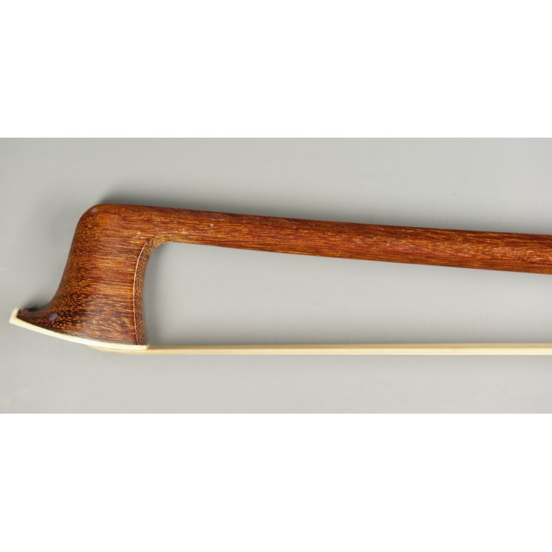 S�lvmonteret bratschbue<br>Albert Fischer