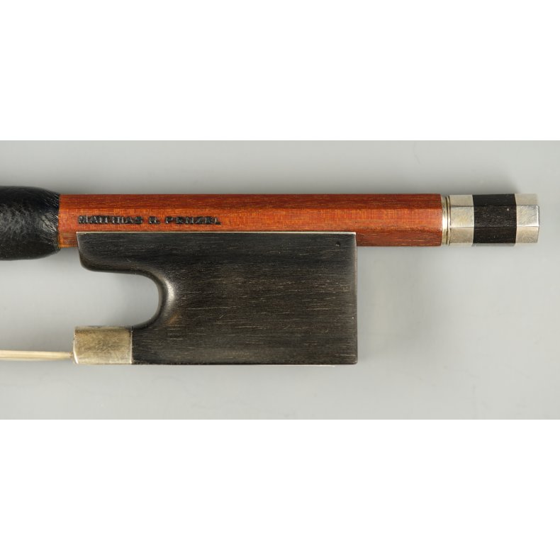 S�lvmonteret bratschbue<br> Matthias R. Penzel 