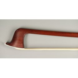 Guldmonteret bratschbue<br>Eric Grandchamp