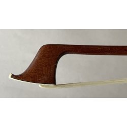 Nikkelmonteret cellobue<br>Oskar Seifert