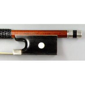 S�lvmonteret violinbue<br>August Rau