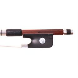 Slvmonteret bratschbue<br>Steffen Kuhnla